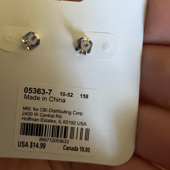 NWT Bridesmaid and Maid of Honor Earrings, Set of 8 - Picture 4 of 6